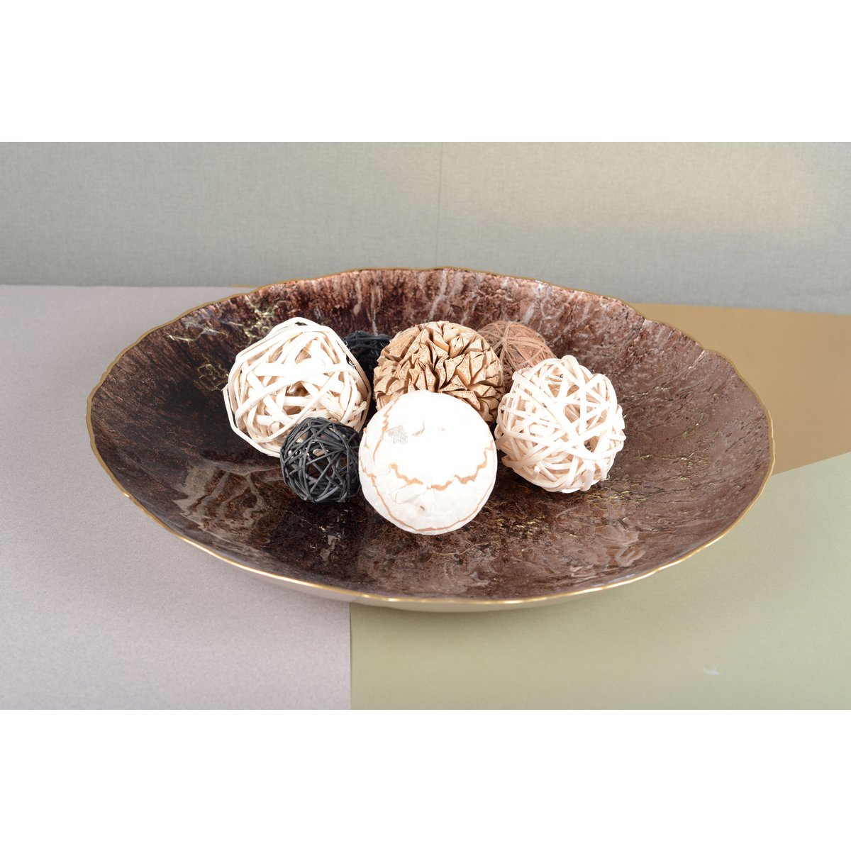 Bruin gesneden met gouden rand 50 cm