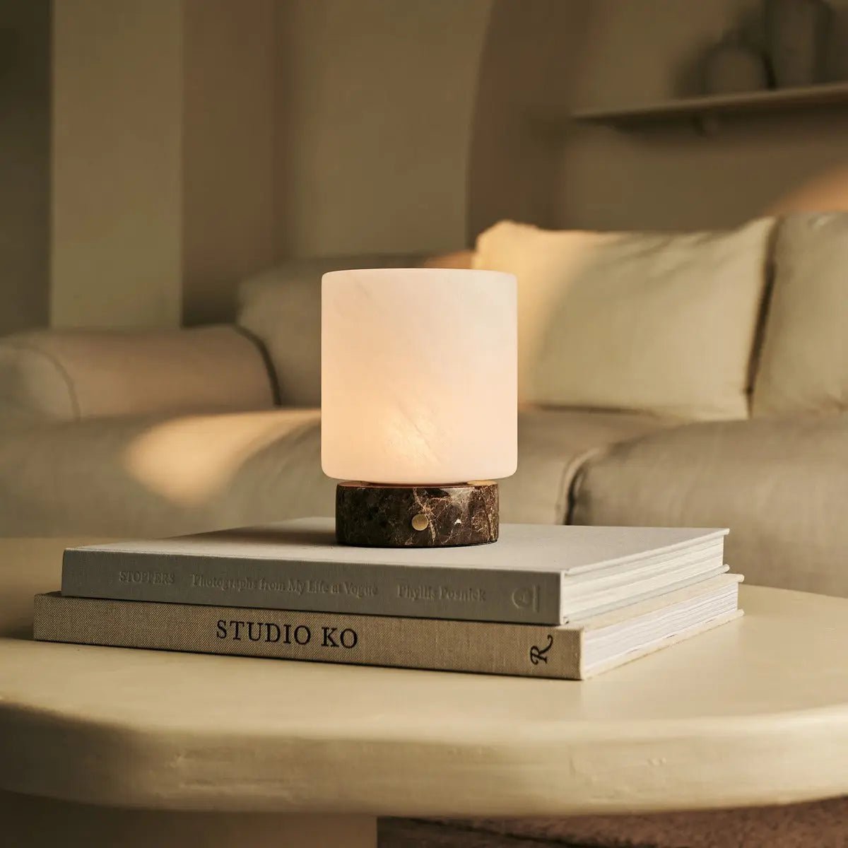 Gierstbruin / emperador donker - marmeren oplaadbare tafellamp - 3 lichte modi, draadloos en met glazen verwisselbare lampenkap