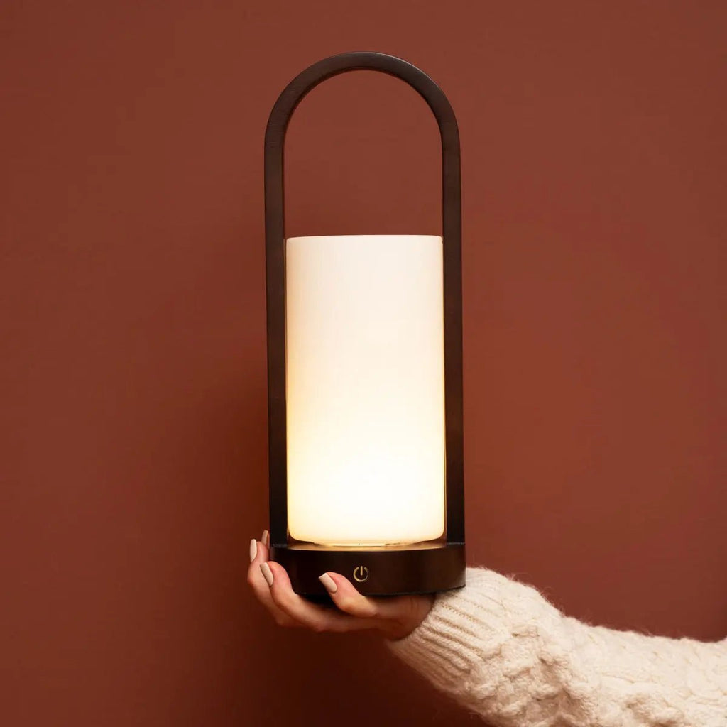 Evie Donkerbruine Oplaadbare Houten Tafellamp – Dimbaar & Snoerloos