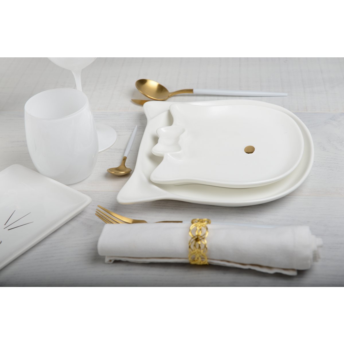 Gouden neuskat dessertplaat