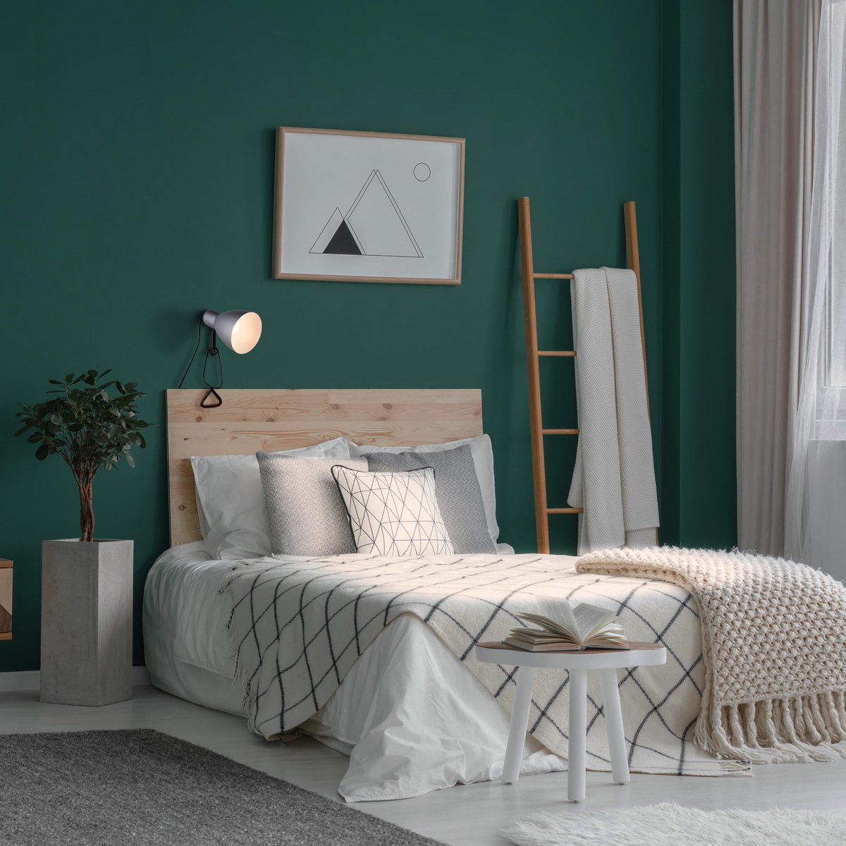 Liv · LED-klemtafellamp — 28cm wit