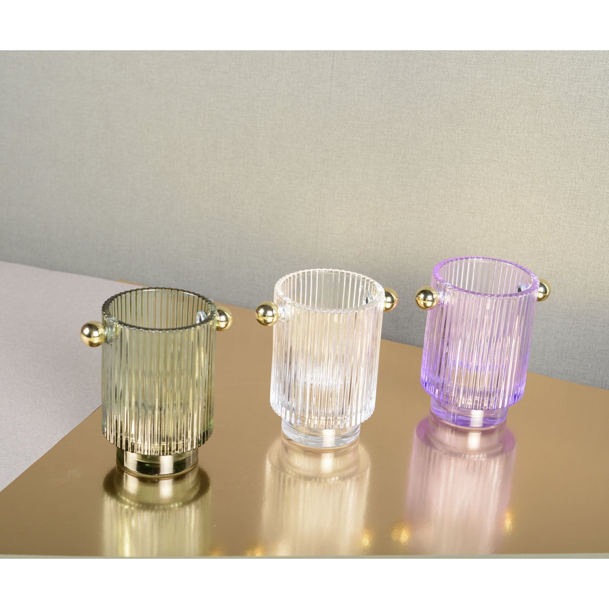 3 -Gekleurde kandelaars 8,8x12.5x13cm - veel 3