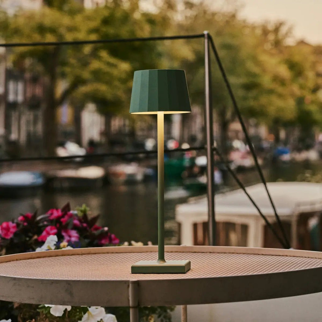 Wouter salie groen oplaadbare tafellamp-draadloos opladen, dimable, 120 uur batterijduur