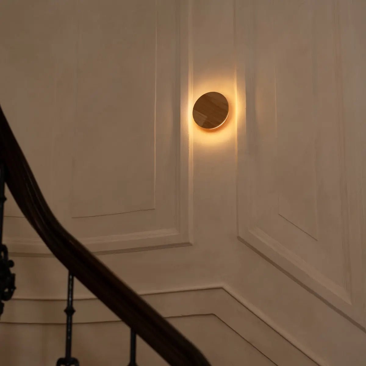 Lou lichtbruine draadloos wandlicht - oplaadbaar en dimbare aanraakregeling - 2700K warm licht