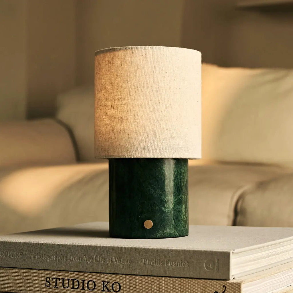 Onoda Green / Verde Alpi - Marmeren oplaadbare tafellamp - met linnen verwisselbare lampenkap en oplaadbaar ontwerp