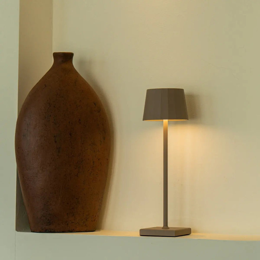 William Koala Brown oplaadbare ijzeren tafellamp – dimbaar, opladen via USB-C, batterijduur van 120 uur