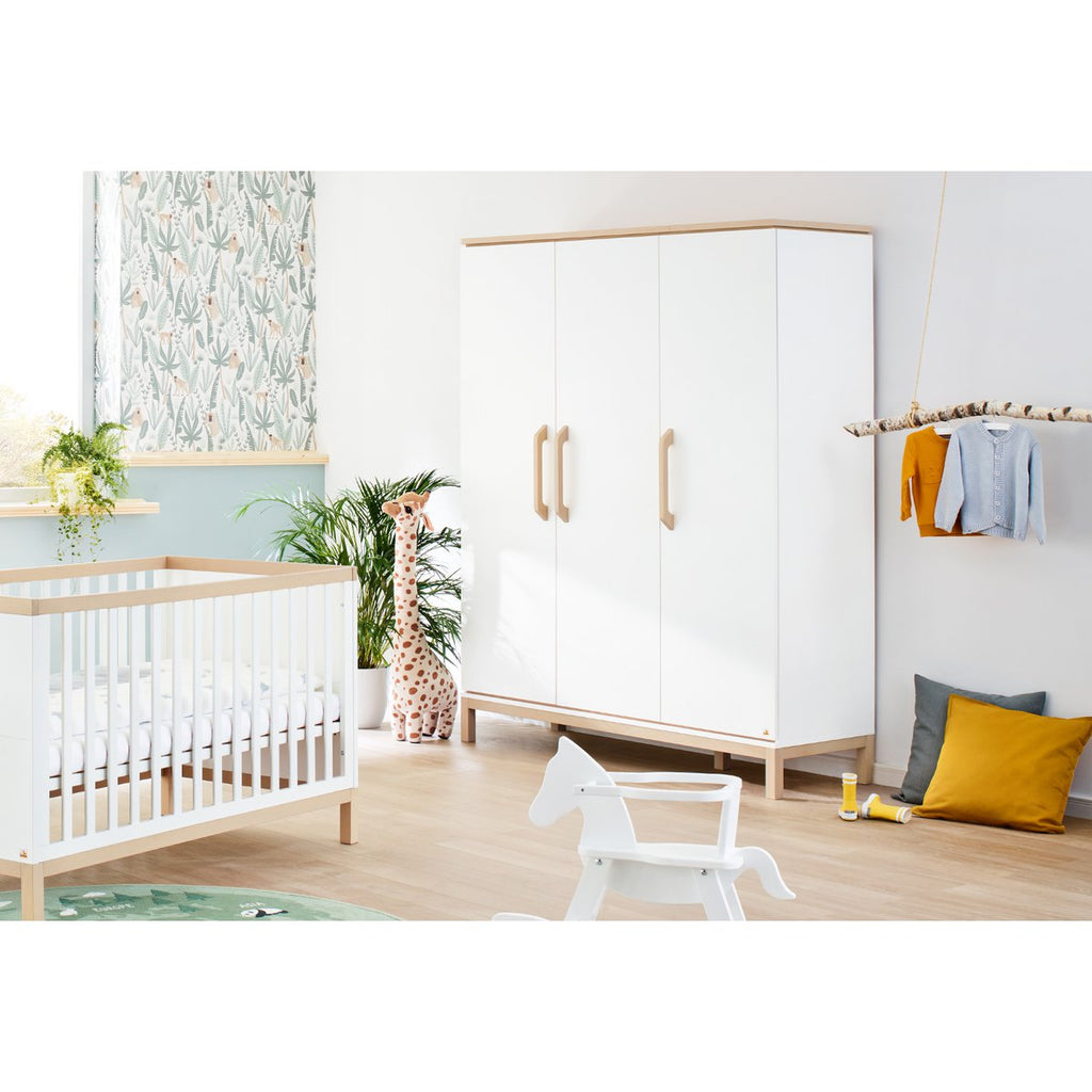 Garderobe "licht" groot