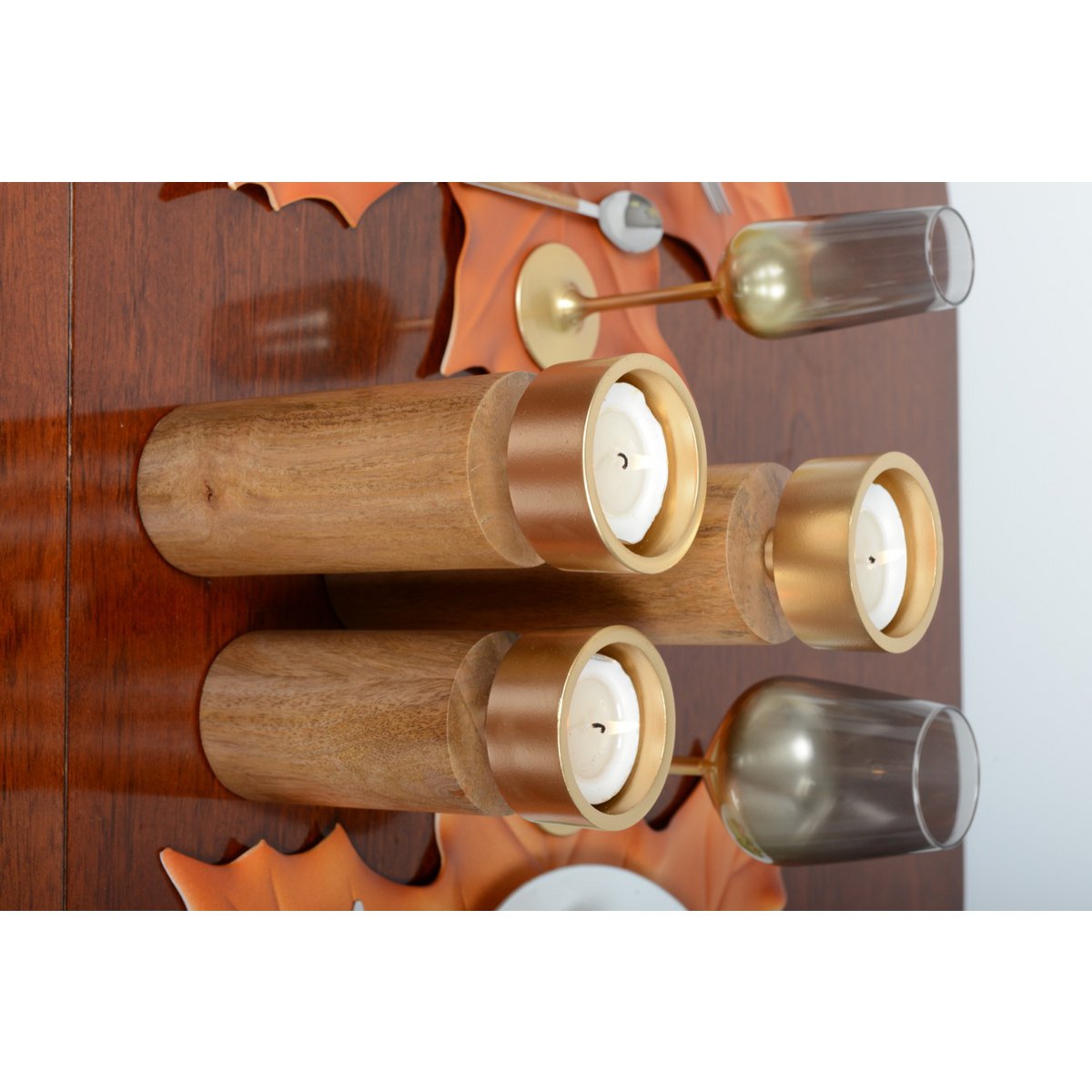 Hout en gouden metalen kandelaar 27 cm