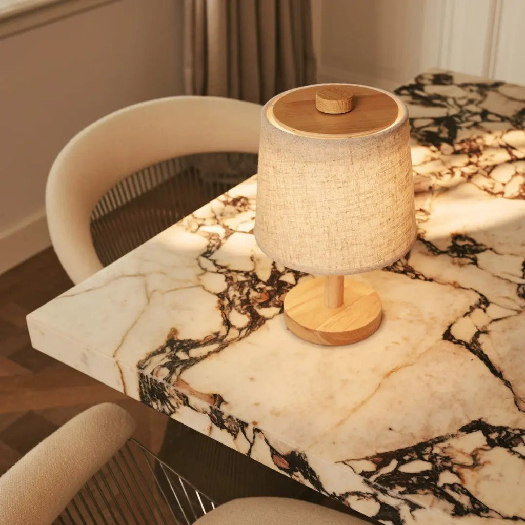 Rover Lichtbruine Houten Oplaadbare Lamp | Snoerloos, dimbaar met stoffen kap