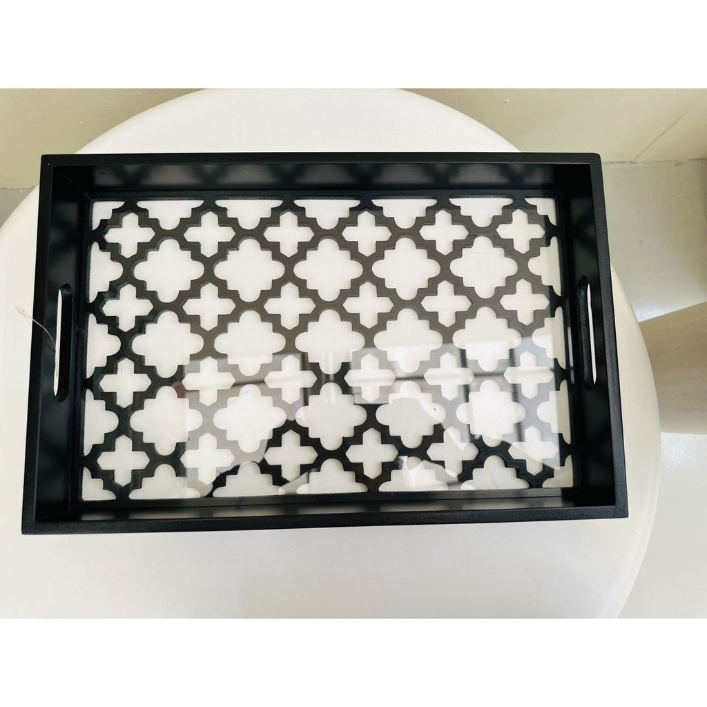 Zwart houten glazen dienblad