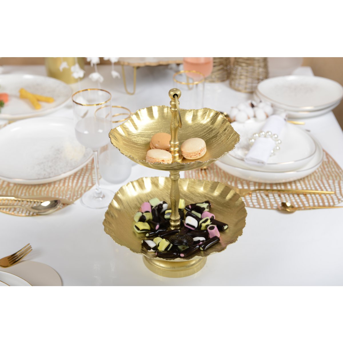 2 -Servant Dore Matt