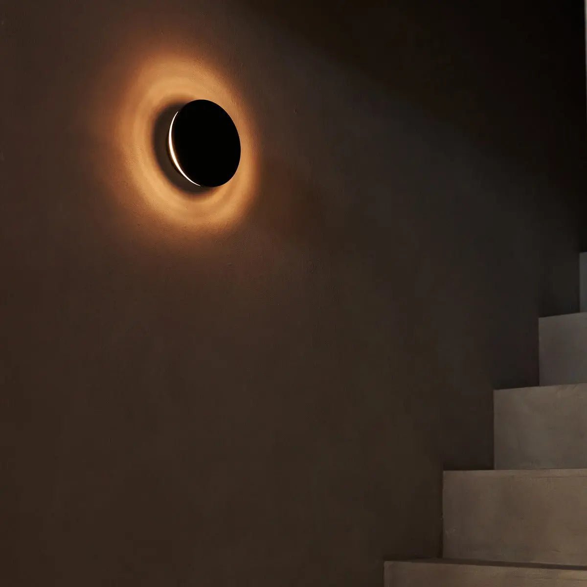 Lou Black draadloos wandlicht - Oplaadbaar en dimpelbaar met aanraakregeling - 2700K warm licht